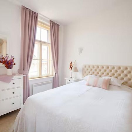 Classical Studio Apartment Budapest Exterior photo